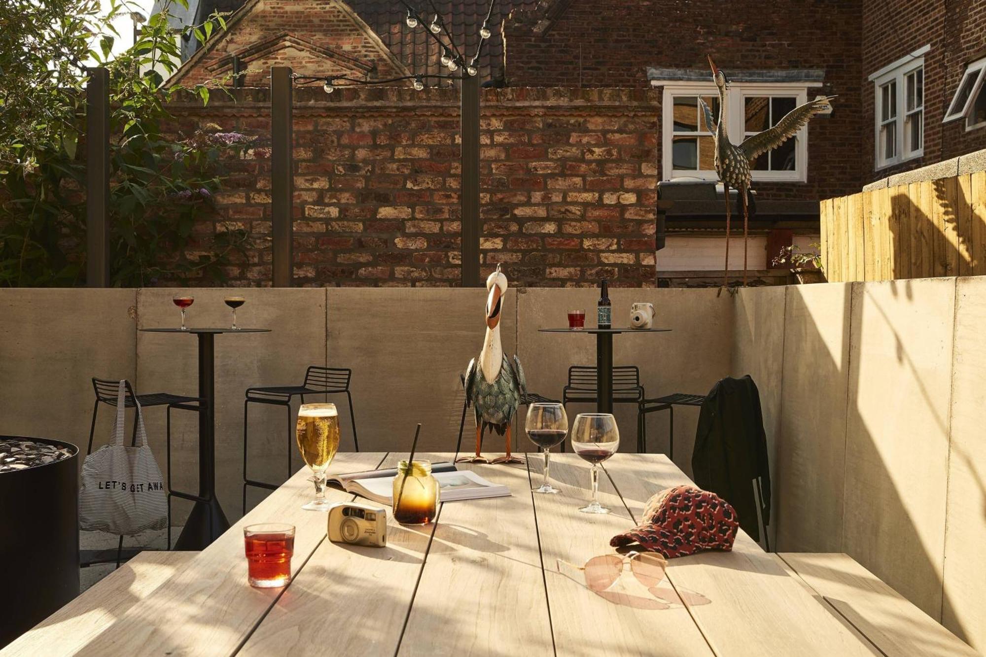 Moxy York Otel Dış mekan fotoğraf