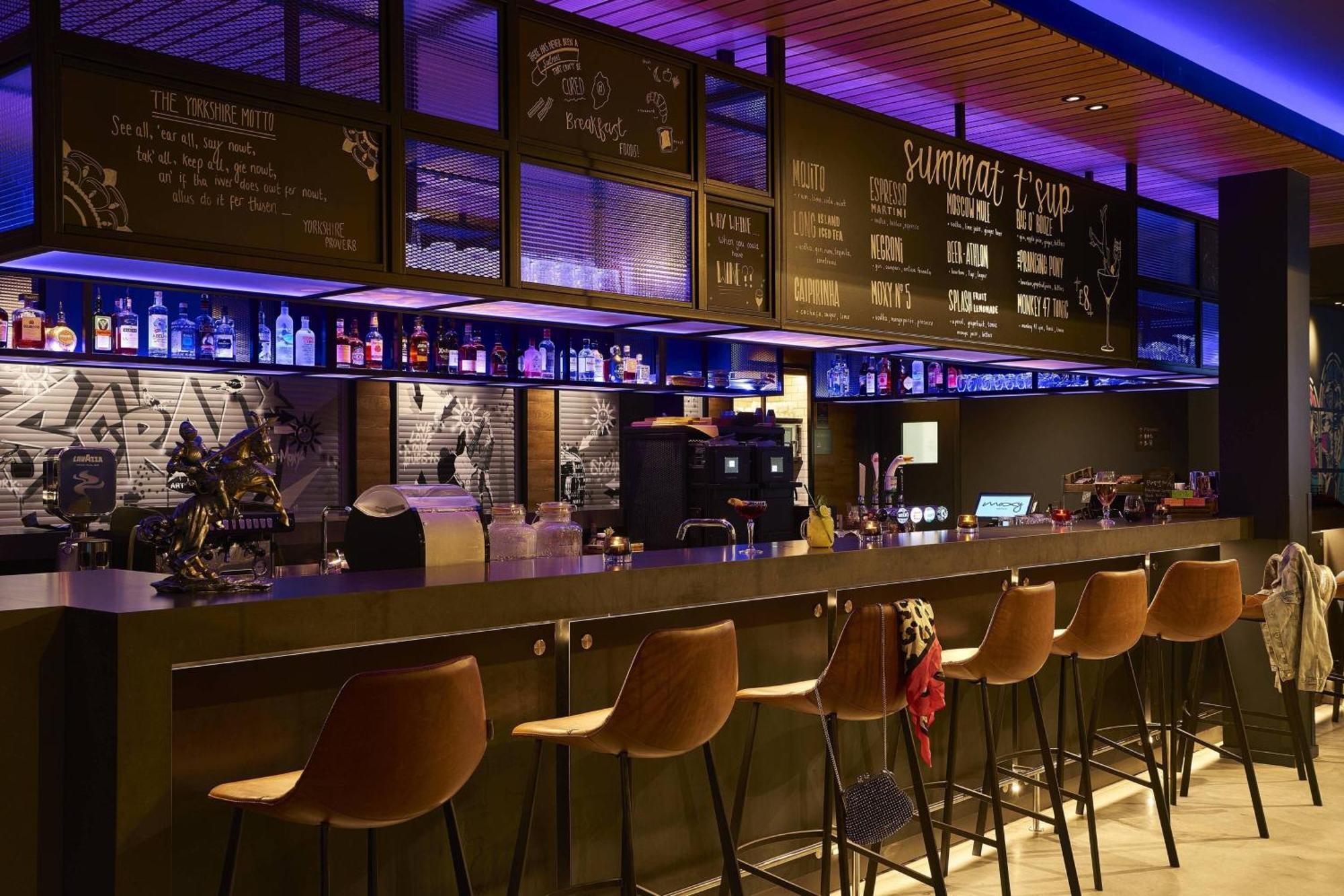 Moxy York Otel Dış mekan fotoğraf