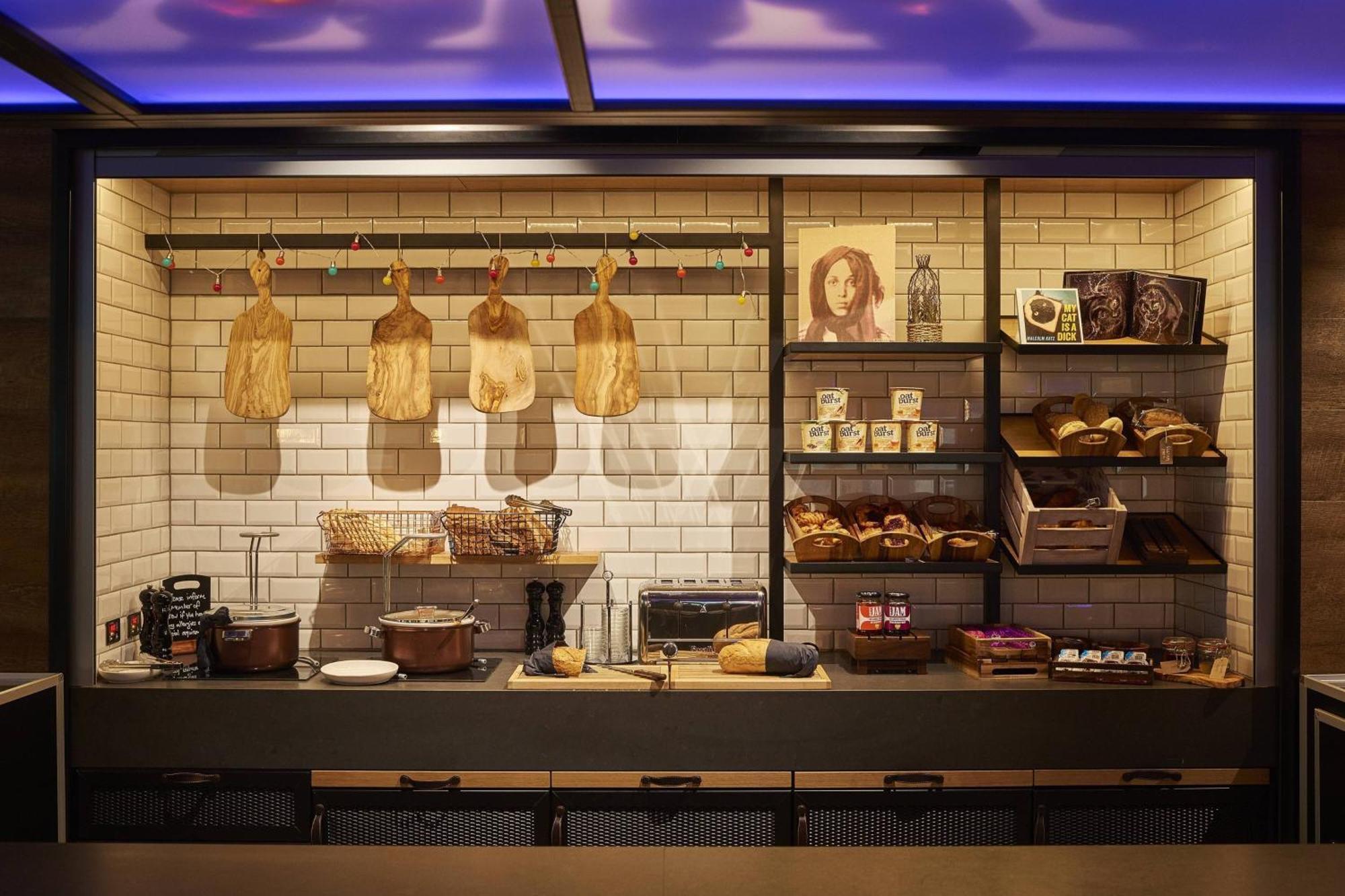 Moxy York Otel Dış mekan fotoğraf