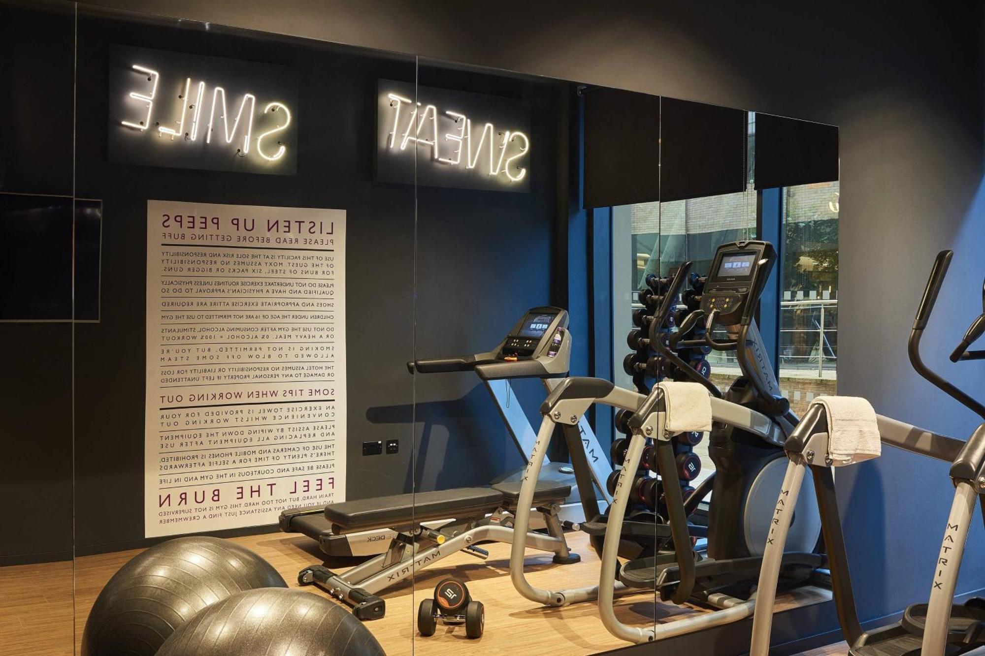 Moxy York Otel Dış mekan fotoğraf