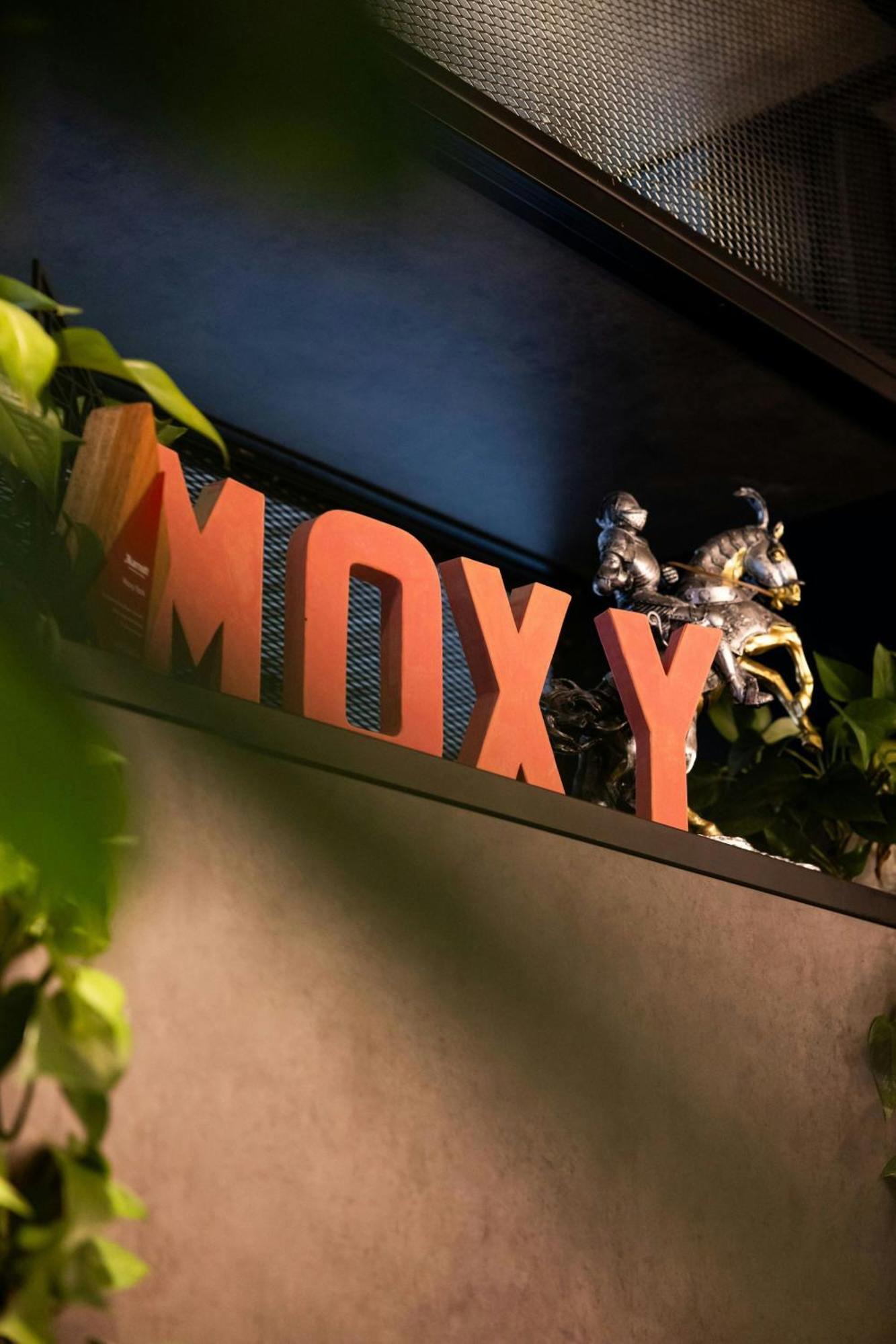 Moxy York Otel Dış mekan fotoğraf